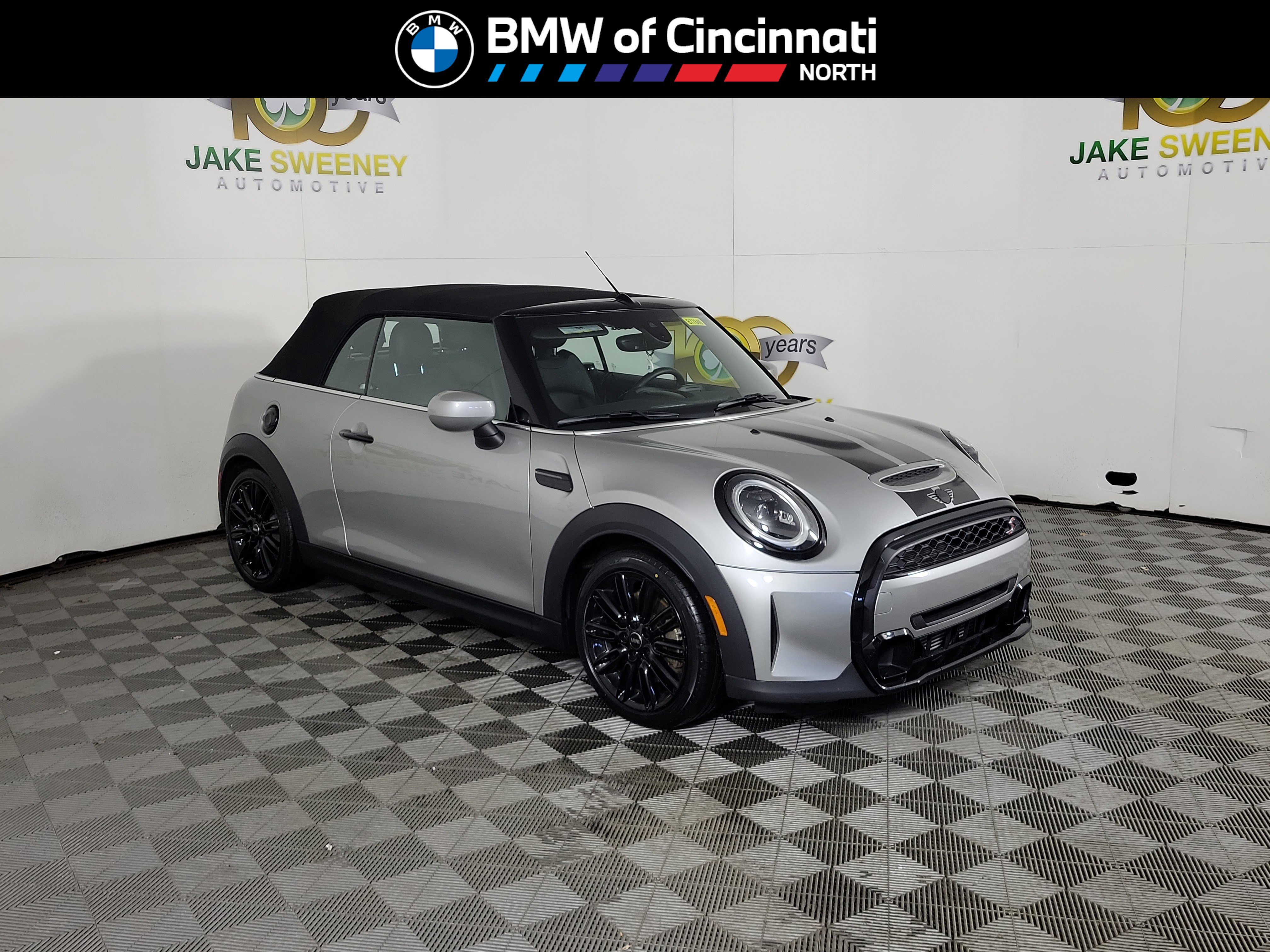 Used 2023 MINI Cooper S w/ Signature Upholstery Package image 1