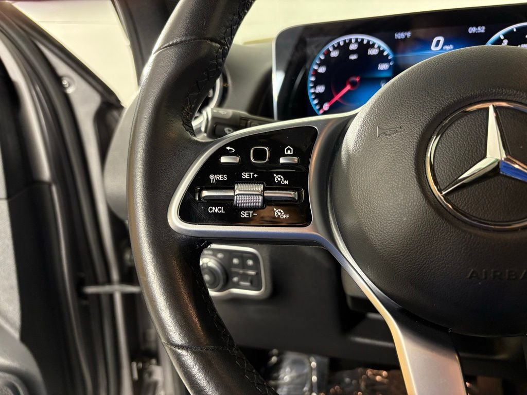 Used 2022 Mercedes-Benz GLB 250 image 21