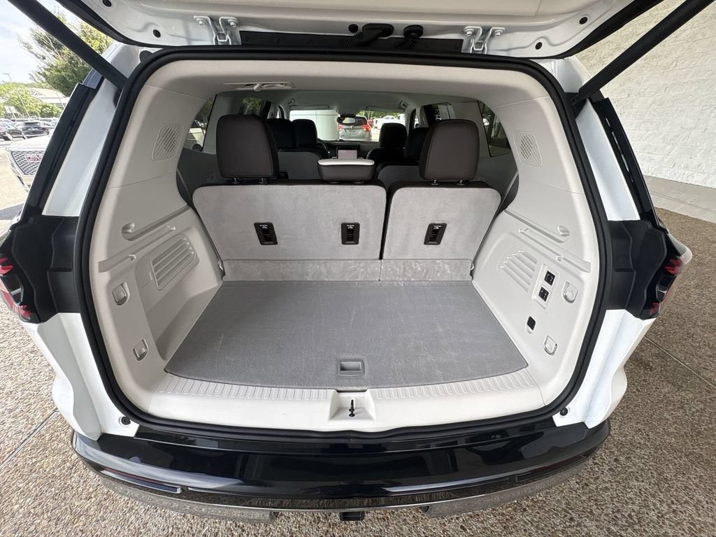 Certified 2024 GMC Acadia Denali AWD/4WD image 26