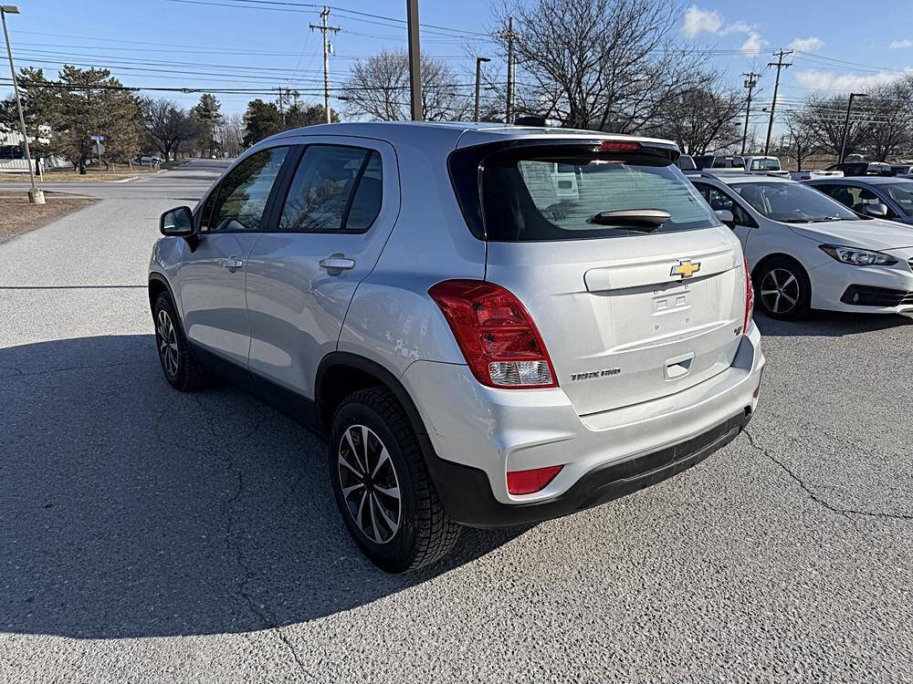 Used 2018 Chevrolet Trax LS image 3