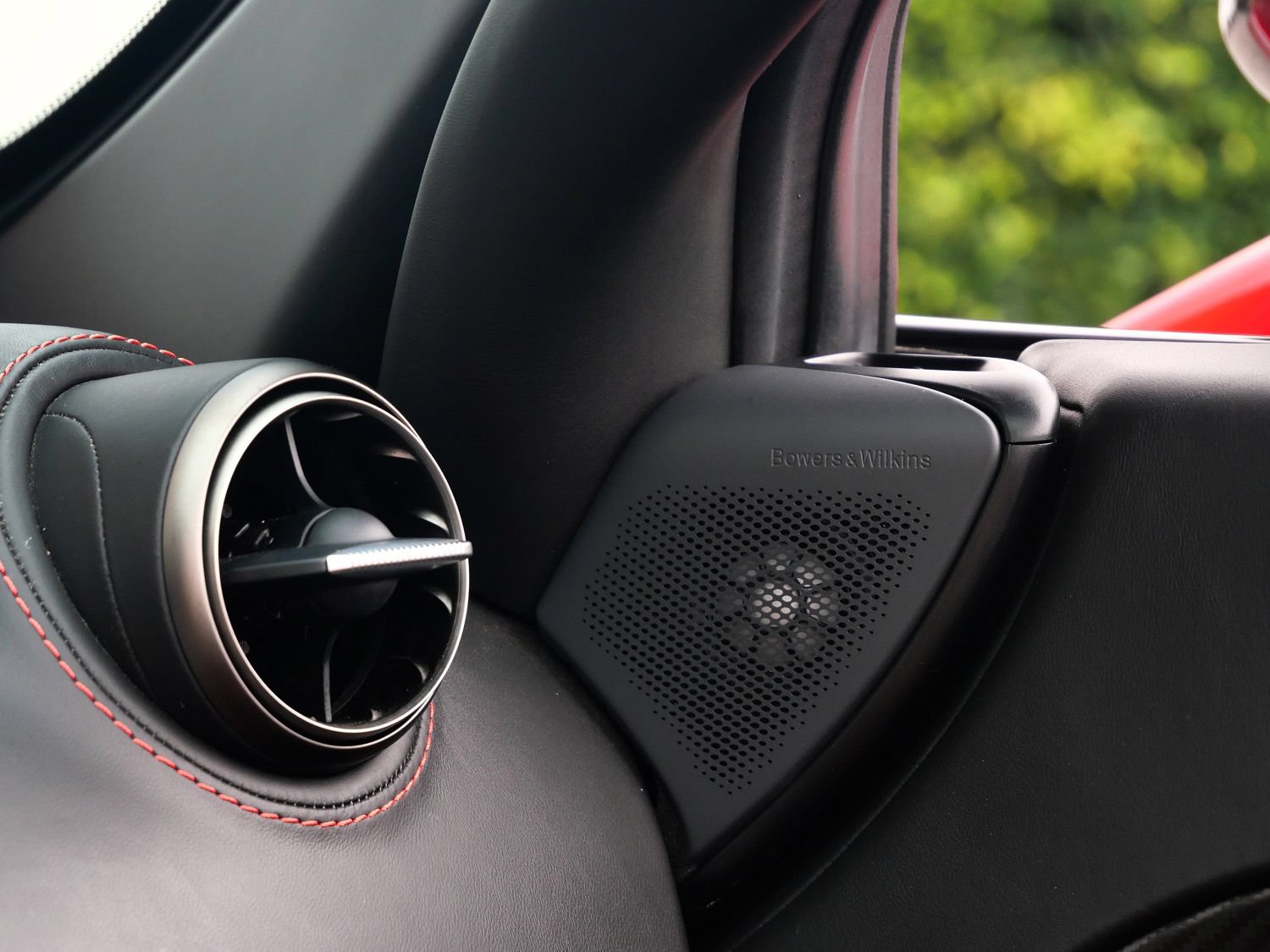 Used 2020 McLaren 720S Performance RWD image 33