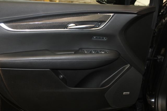 Used 2020 Cadillac XT5 Sportv AWD/4WD image 32