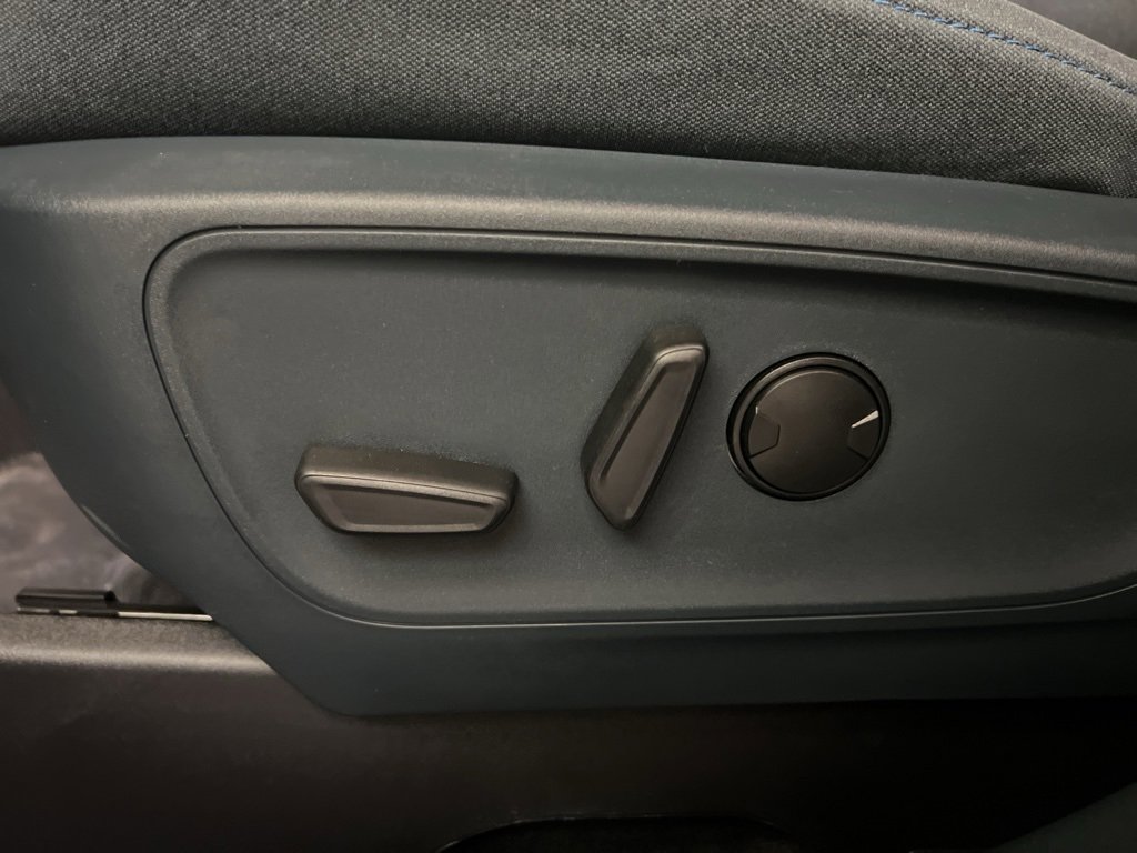 New 2025 Ford Maverick XLT w/ Equipment Group 301A image 27