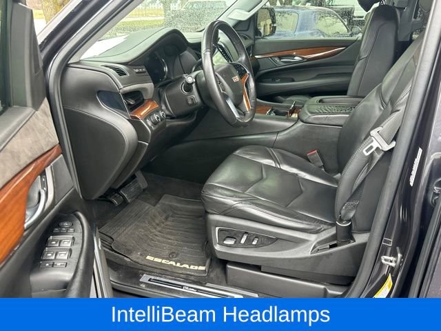 Used 2017 Cadillac Escalade Luxury image 10