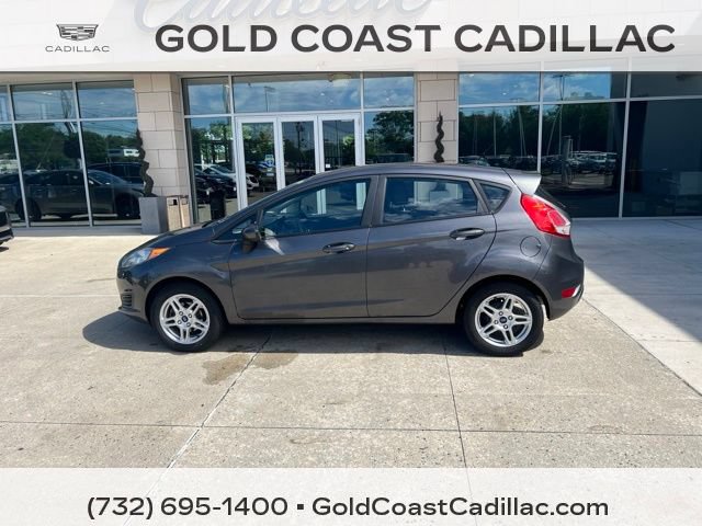 Used 2017 Ford Fiesta SE FWD image 2