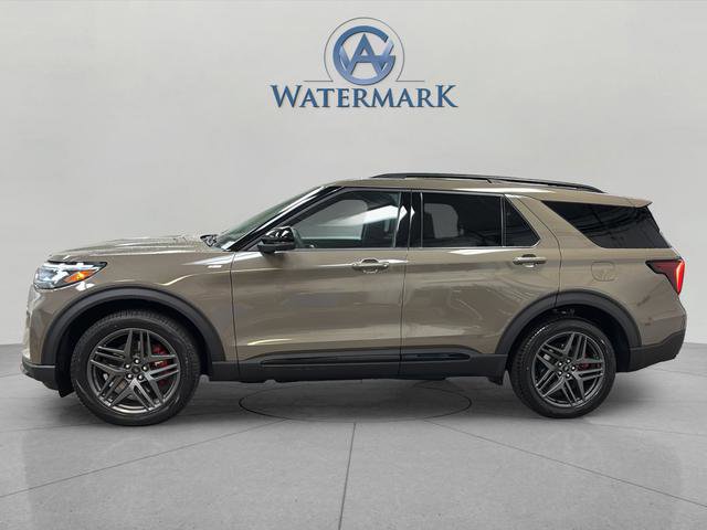 New 2026 Ford Explorer ST-Line w/ ST-Line Street Pack AWD/4WD image 2