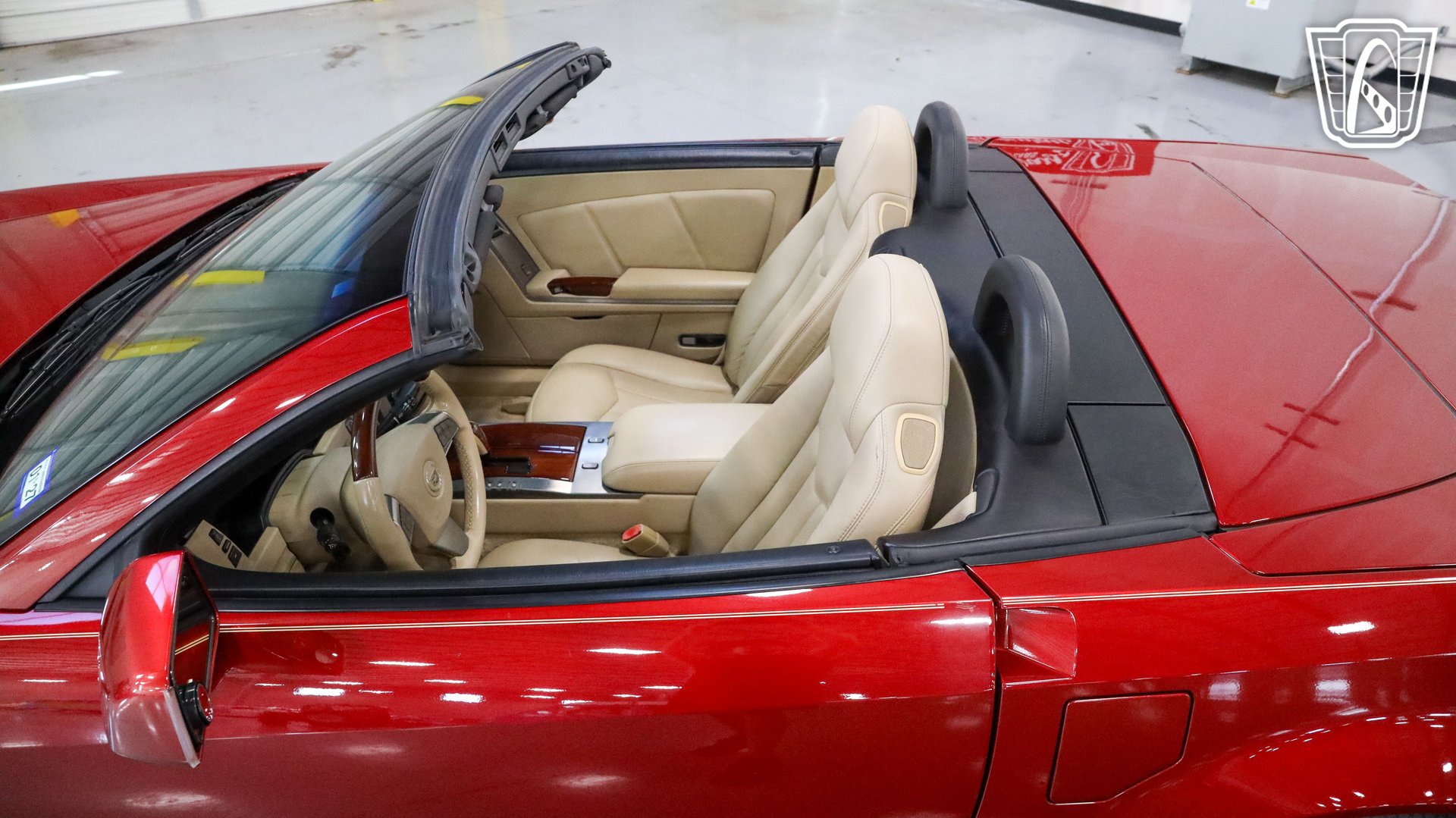 Used 2008 Cadillac XLR RWD image 38