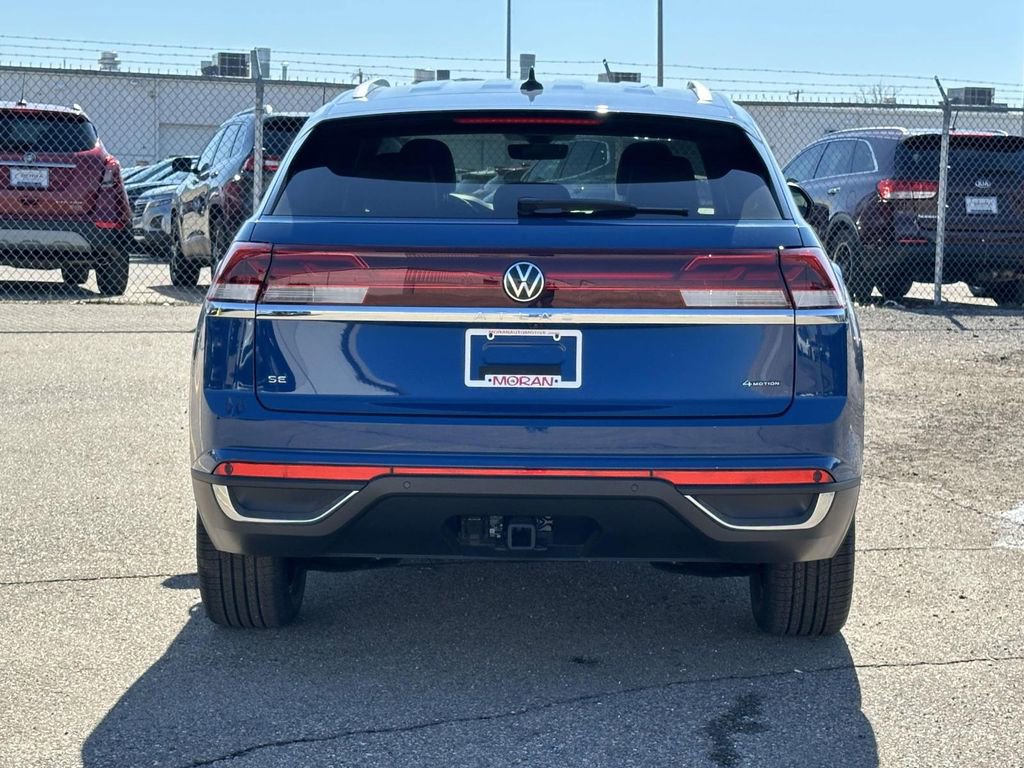 New 2026 Volkswagen Atlas Cross Sport SE image 4