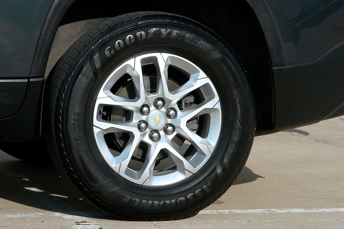 Used 2021 Chevrolet Traverse LT AWD/4WD image 29