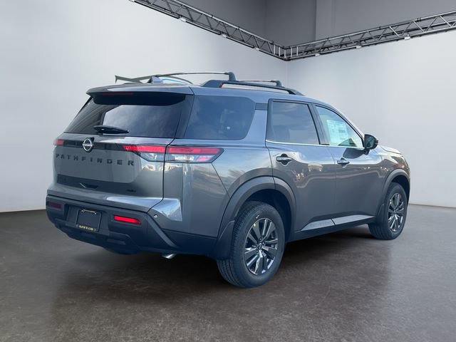 New 2025 Nissan Pathfinder SV image 3