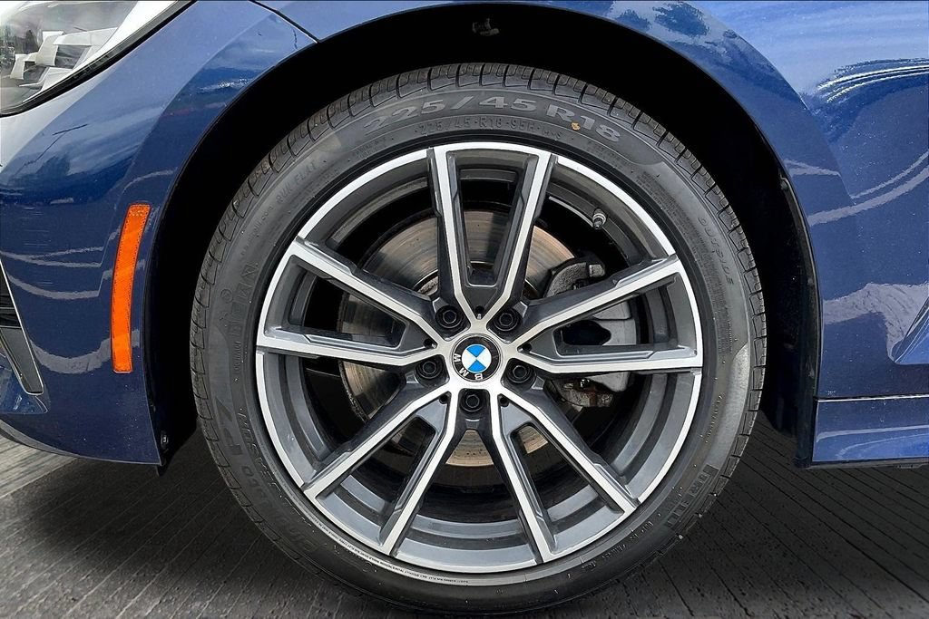 Used 2020 BMW 330i xDrive Sedan w/ Driving Assistance Package AWD/4WD image 33