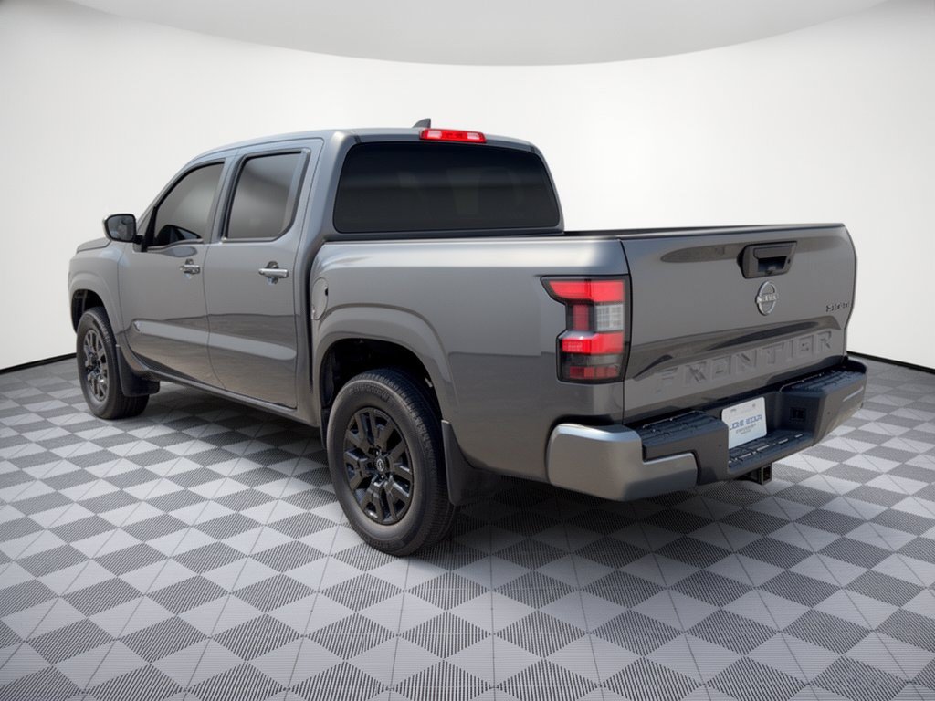 Used 2023 Nissan Frontier SV w/ Tow Package AWD/4WD image 3