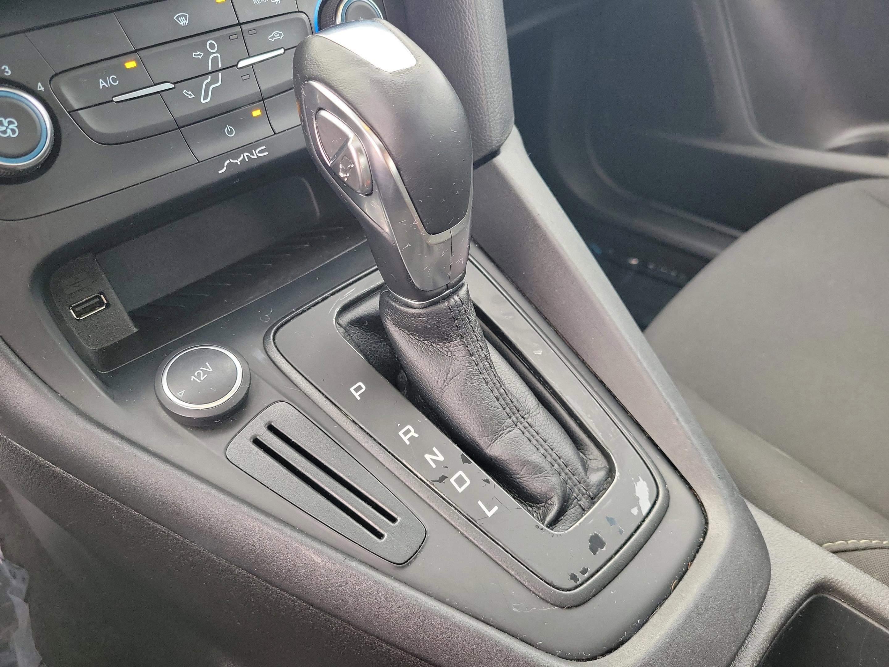 Used 2016 Ford Focus SE image 24