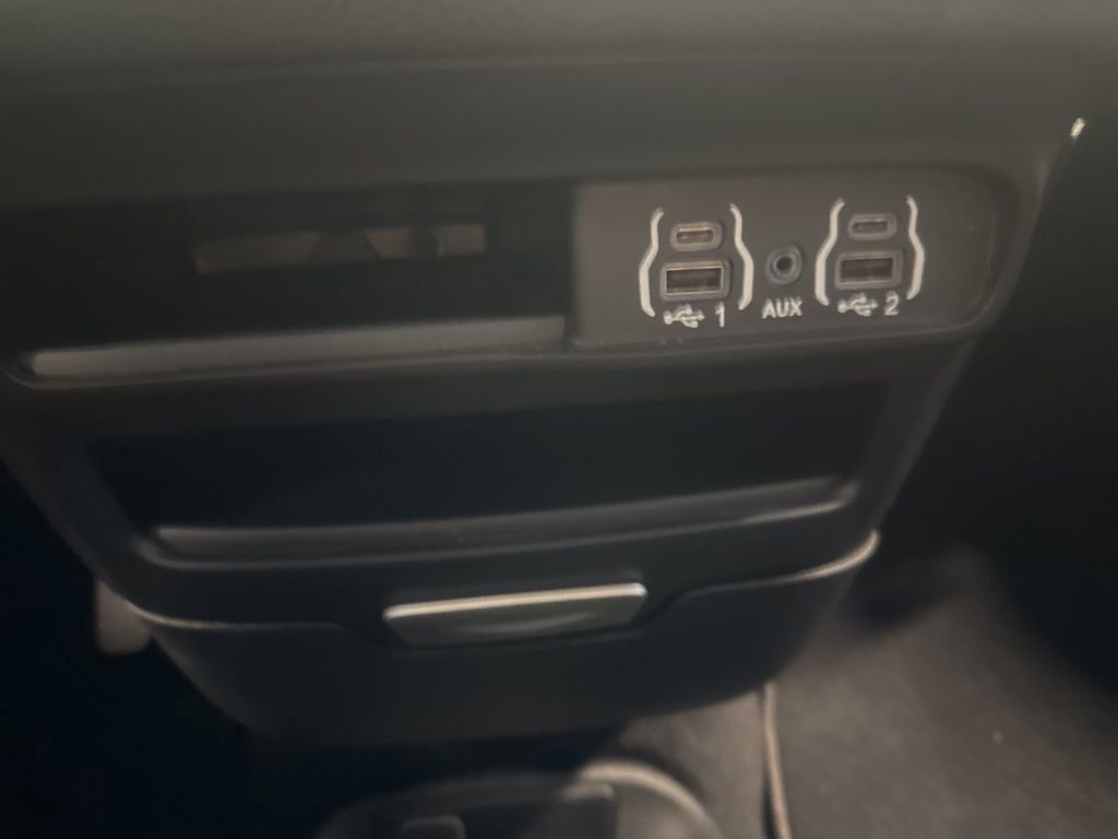 New 2025 Chrysler Pacifica Select image 22