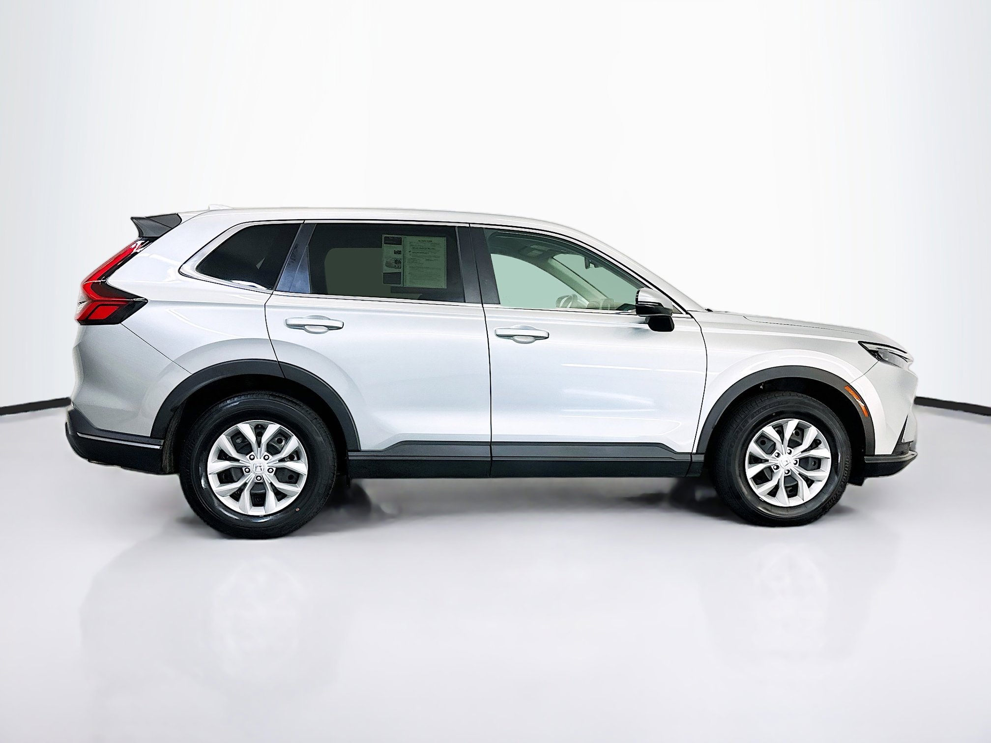 Used 2025 Honda CR-V LX image 10