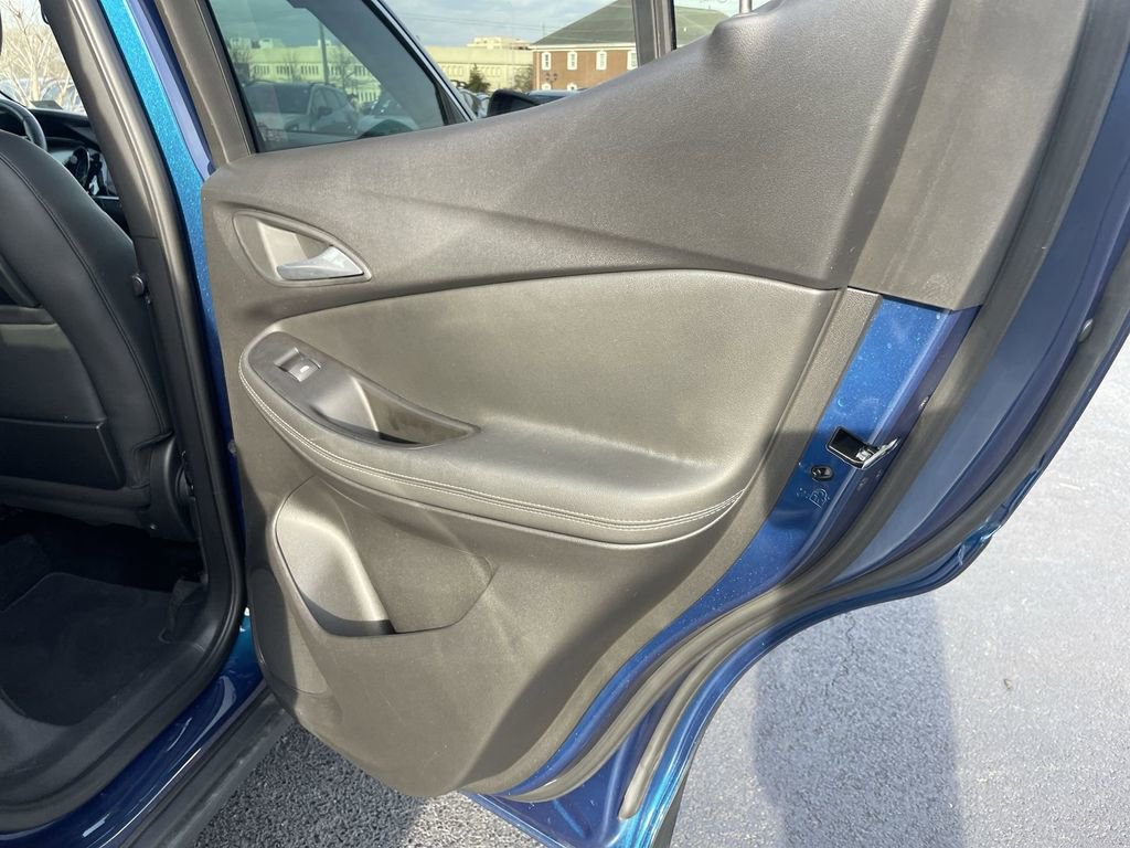 Used 2020 Buick Encore GX Select image 21