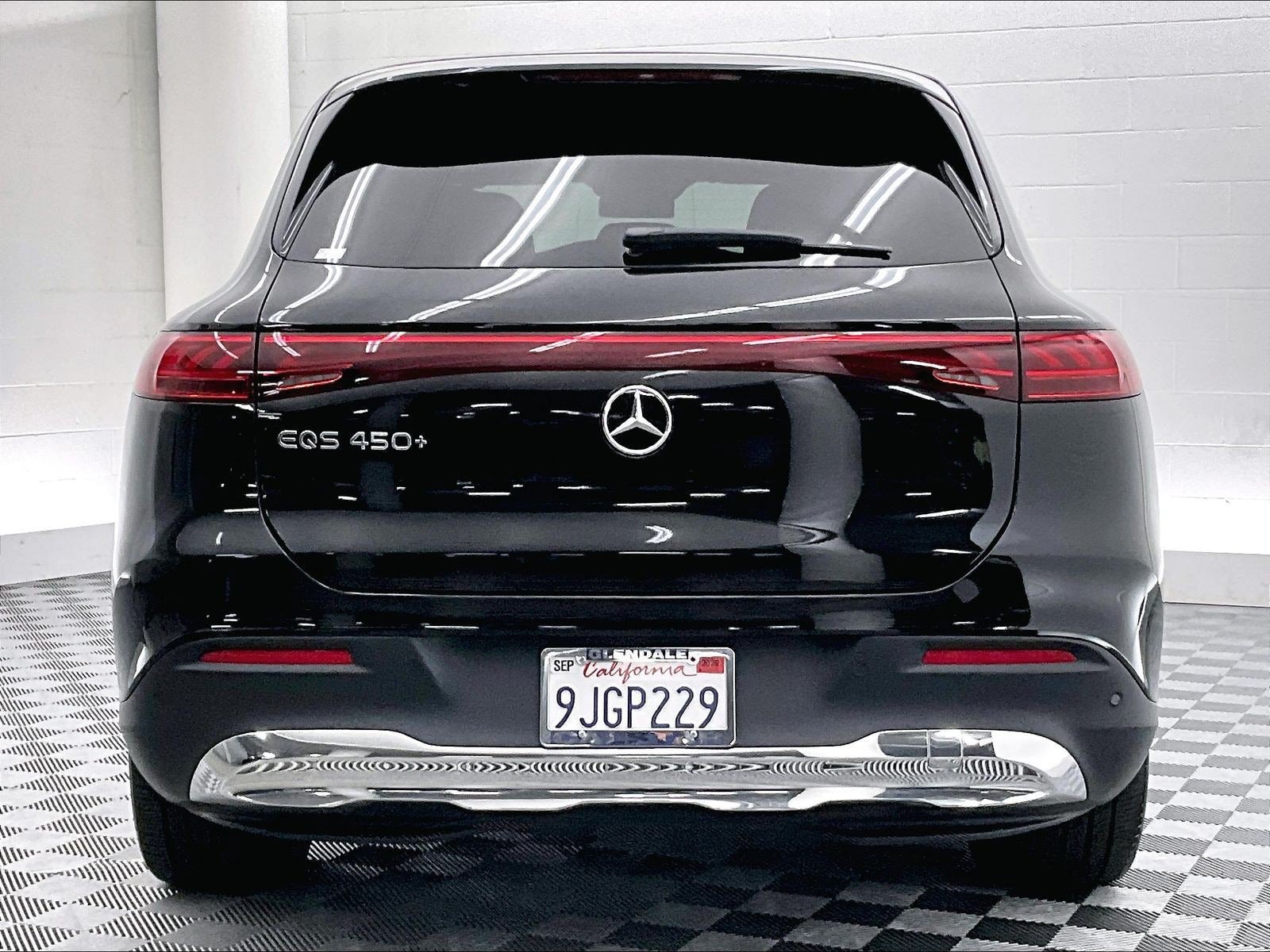 Certified 2023 Mercedes-Benz EQS 450+ SUV image 3