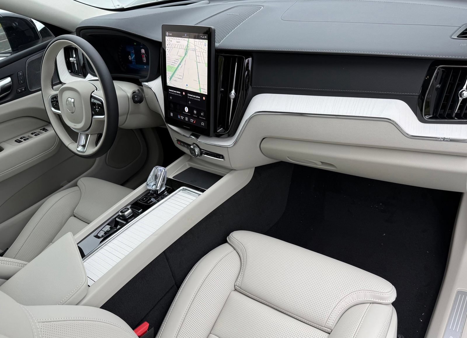 New 2026 Volvo XC60 T8 Ultra w/ Protection Package Premier AWD/4WD image 19