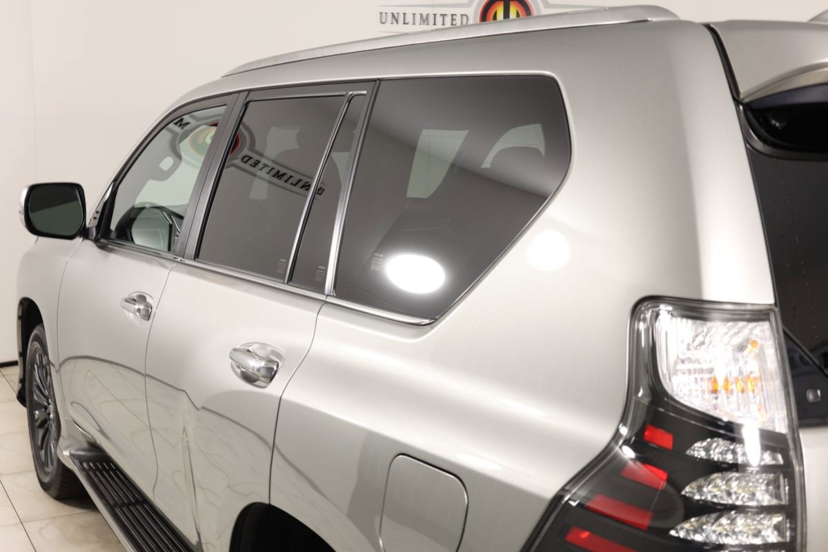 Used 2023 Lexus GX 460 Premium w/ Accessory Package AWD/4WD image 50