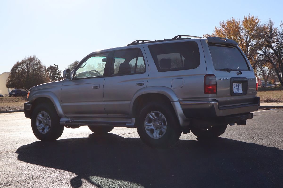 Used 2000 Toyota 4Runner SR5 w/ Upgrade Value Pkg 4 image 7