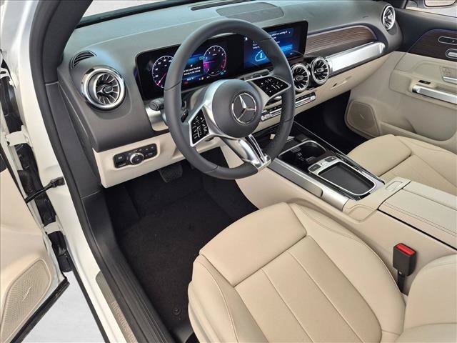 New 2026 Mercedes-Benz GLB 250 image 3