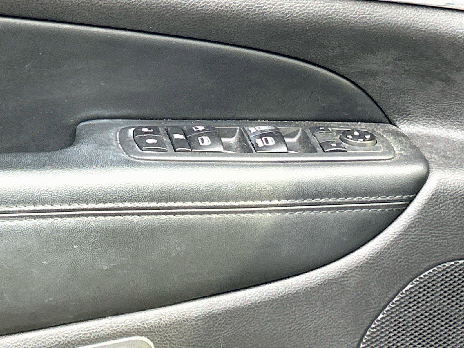 Used 2020 Jeep Grand Cherokee Limited w/ Luxury Group II RWD image 24