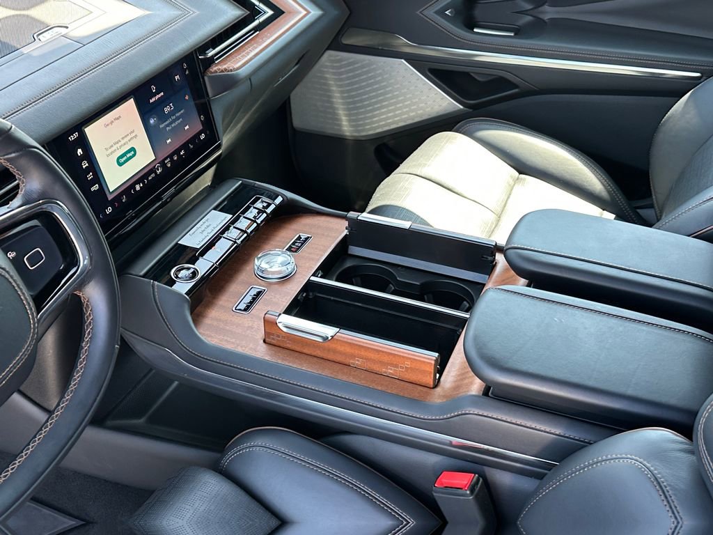 Used 2025 Lincoln Navigator Black Label AWD/4WD image 18