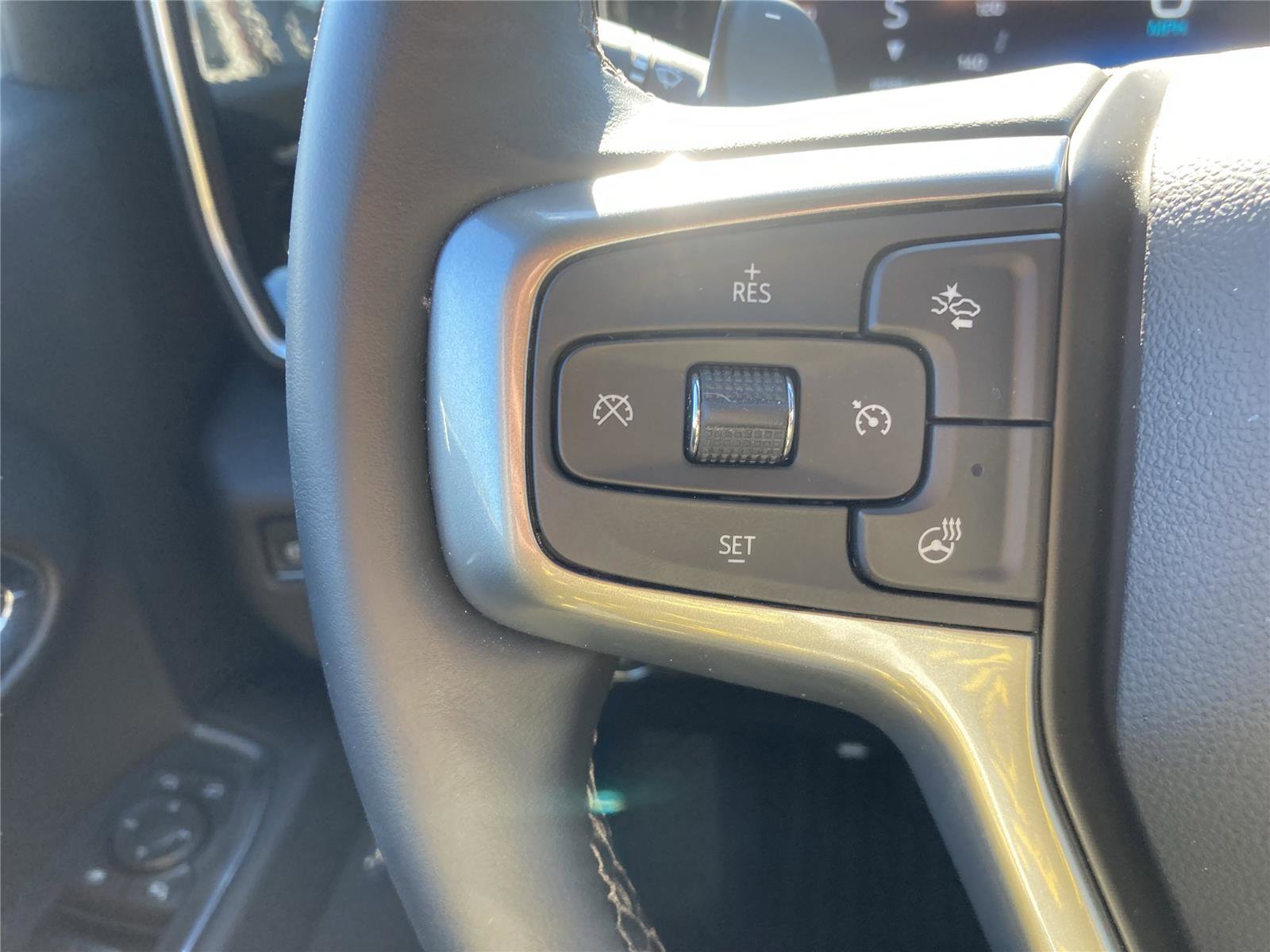 Used 2024 Chevrolet Silverado 1500 LTZ w/ LTZ Convenience Package II image 21