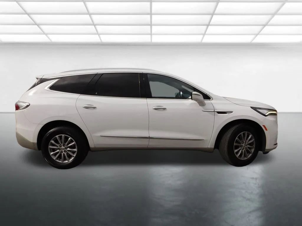 Used 2024 Buick Enclave Premium image 4