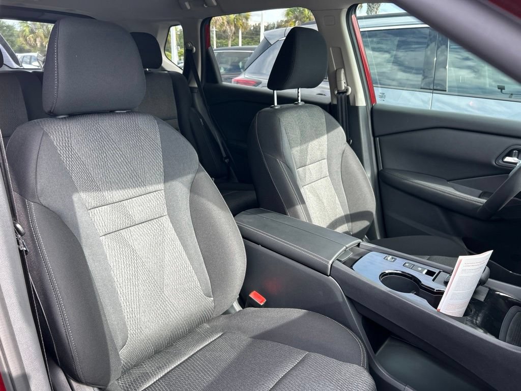 Used 2026 Nissan Rogue SV FWD image 42