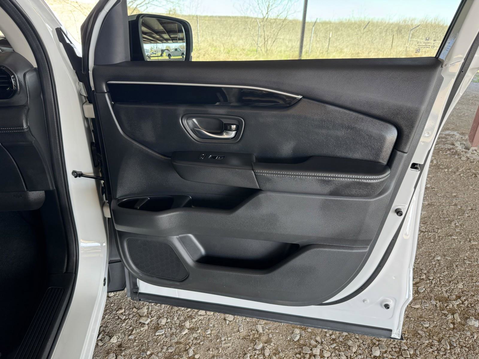 Used 2025 Honda Pilot Touring image 38