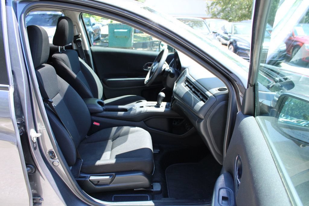 Used 2017 Honda HR-V EX image 28