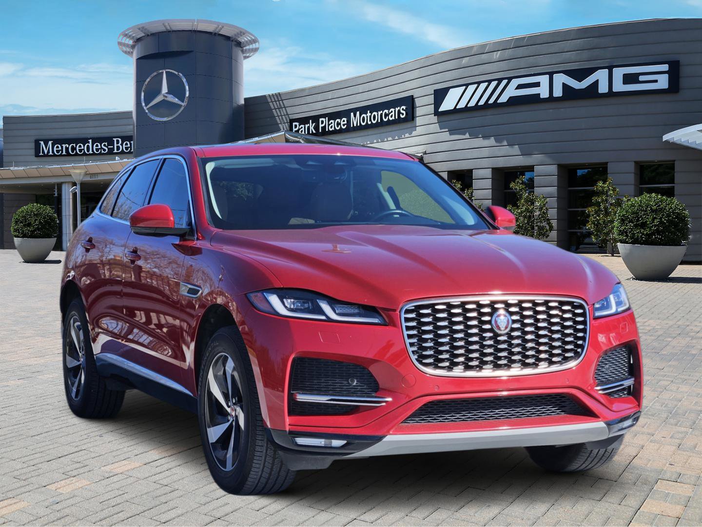 Used 2022 Jaguar F-PACE S image 2