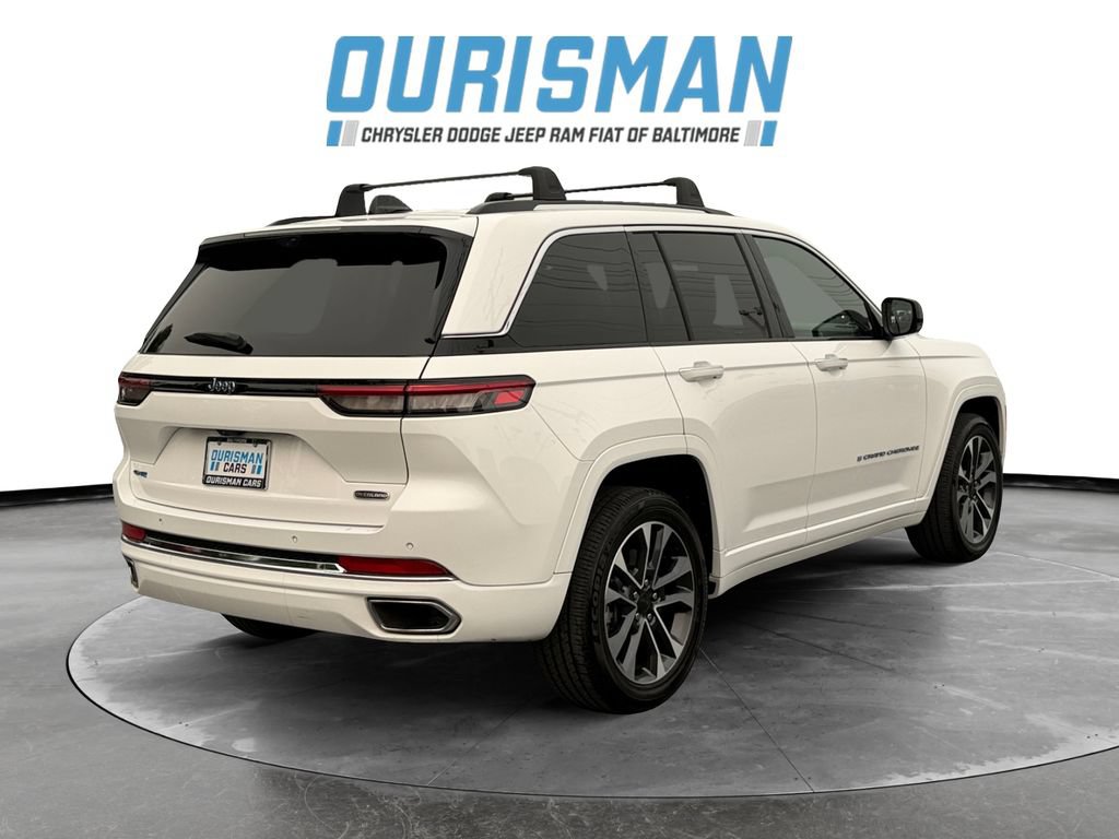 Used 2023 Jeep Grand Cherokee Overland w/ Luxury Tech Group IV AWD/4WD image 6