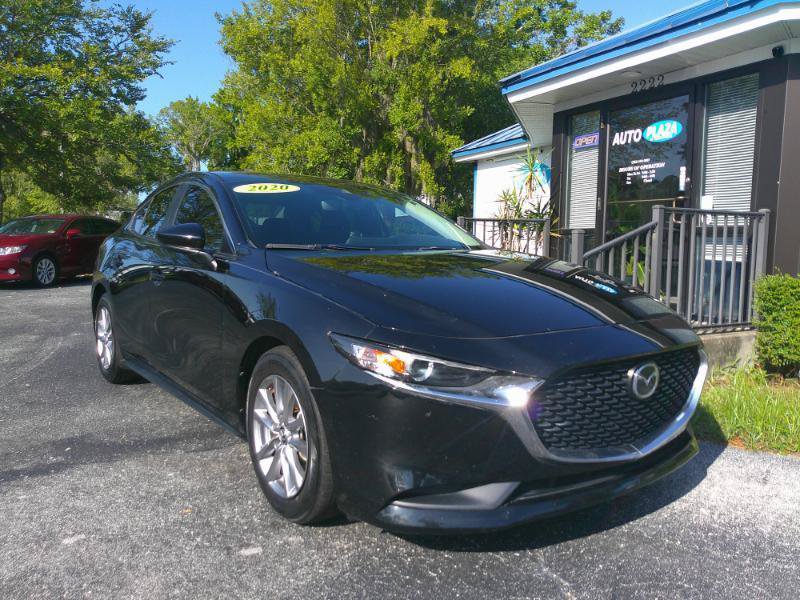 Used 2020 MAZDA MAZDA3 Sedan FWD image 4
