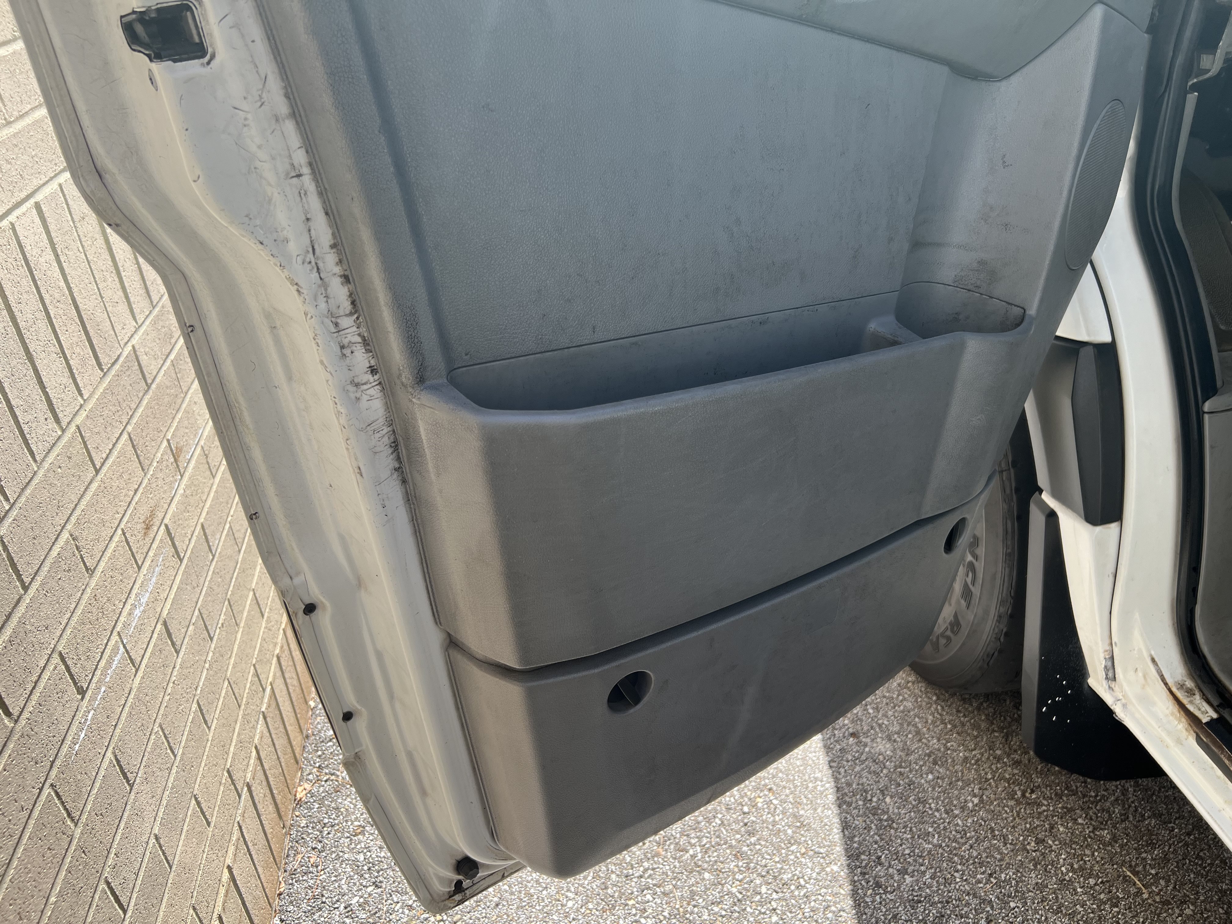 Used 2016 Mercedes-Benz Sprinter 2500 image 26