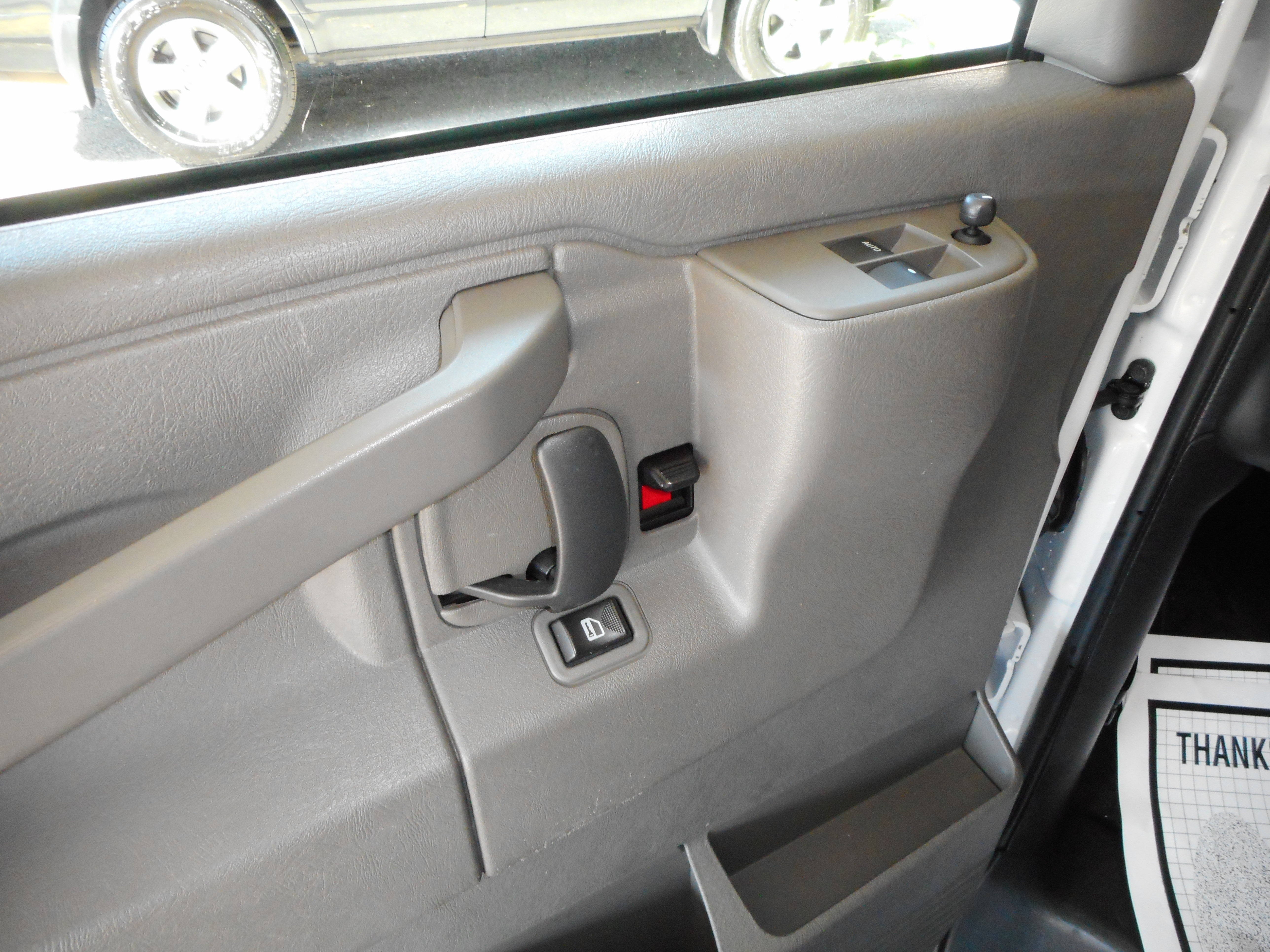 Used 2016 Chevrolet Express 3500 LT w/ LT Preferred Equipment Group RWD image 15