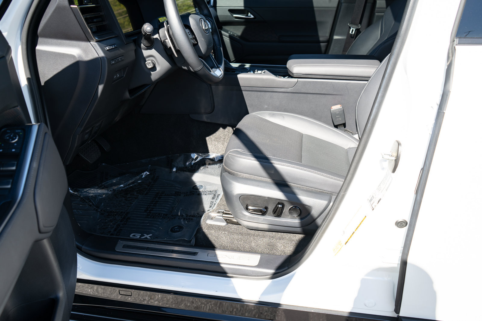 Used 2025 Lexus GX 550 AWD/4WD image 29