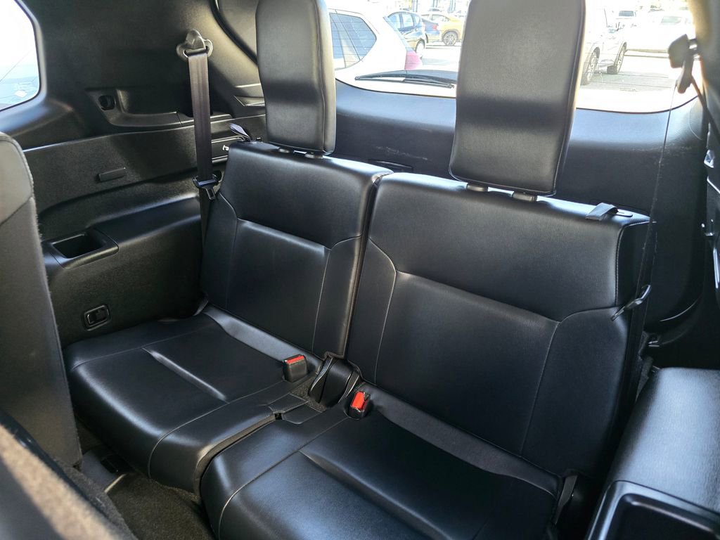 Used 2025 Mitsubishi Outlander SEL image 14