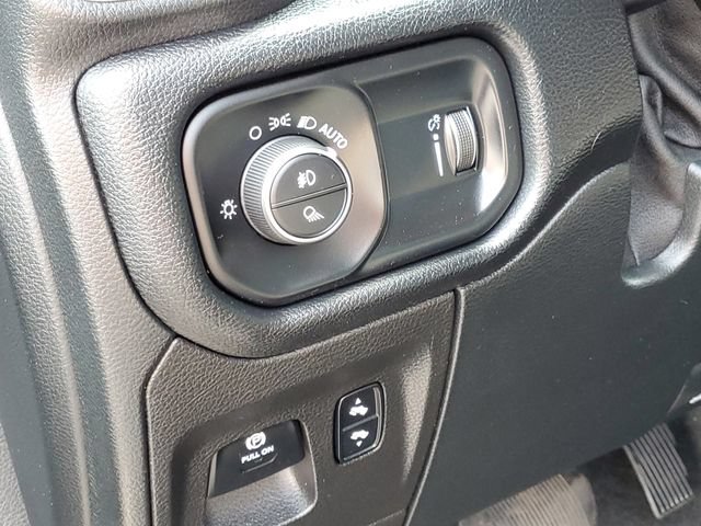 Used 2020 RAM 1500 Big Horn AWD/4WD image 14