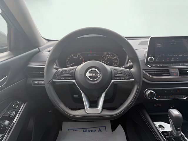 Used 2023 Nissan Altima 2.5 SV FWD image 28