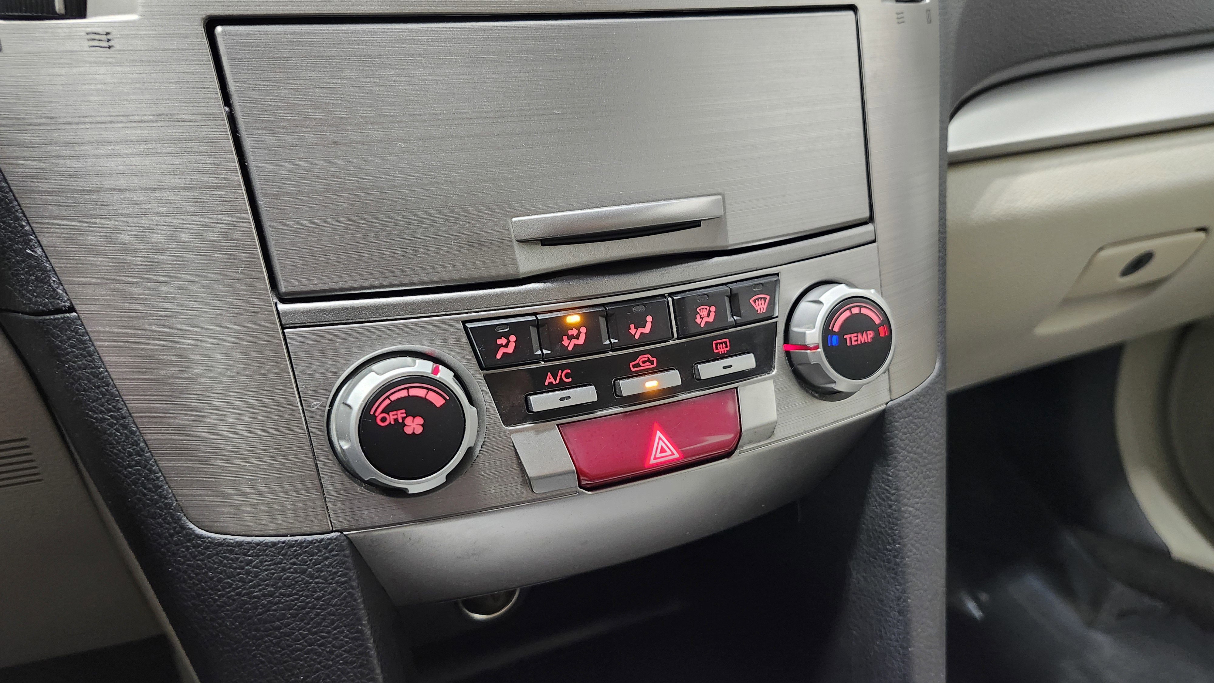 Used 2014 Subaru Legacy 2.5i Premium image 30