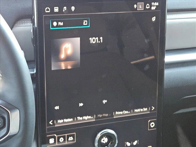 Used 2025 GMC Terrain Elevation w/ Black Edition image 12