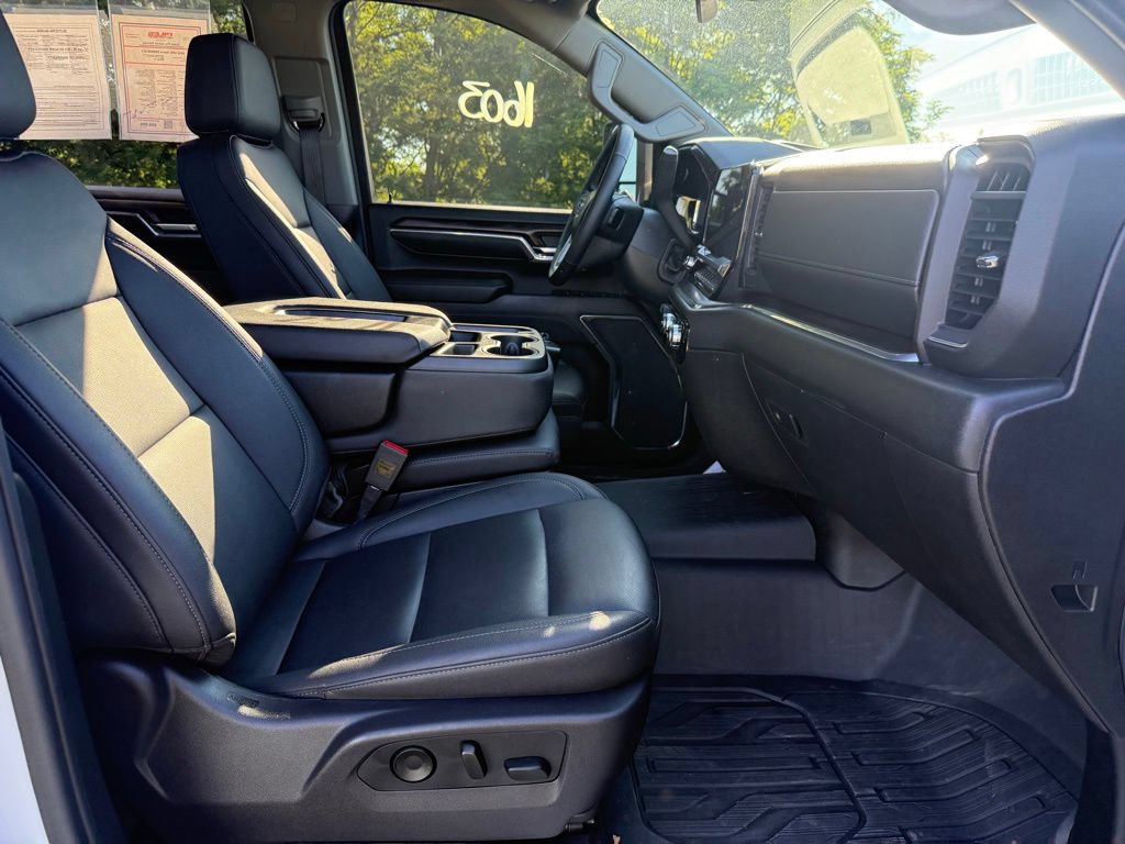 Used 2024 GMC Sierra 3500 SLT w/ LPO, GMC Protection Package AWD/4WD image 22
