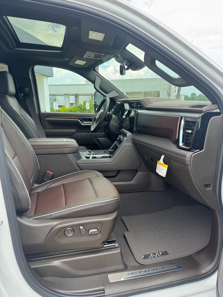 New 2025 GMC Sierra 2500 Denali w/ Denali Reserve Package image 12
