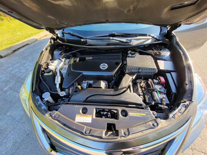 Used 2014 Nissan Altima 2.5 SV FWD image 29