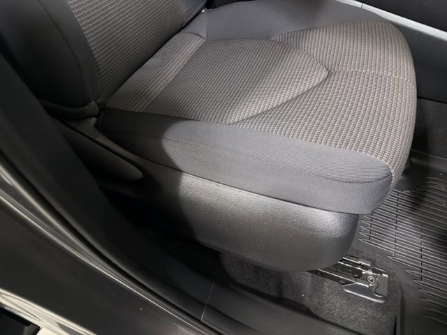 Used 2023 Toyota Highlander L FWD image 37