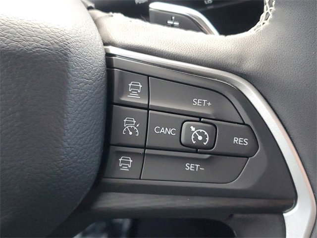 New 2025 Jeep Grand Cherokee Laredo X w/ Luxury Tech Group I image 23