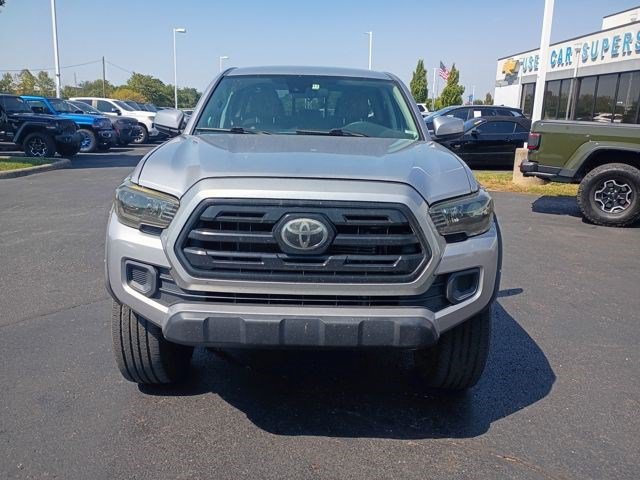 Used 2019 Toyota Tacoma SR w/ SR Convenience Package AWD/4WD image 4