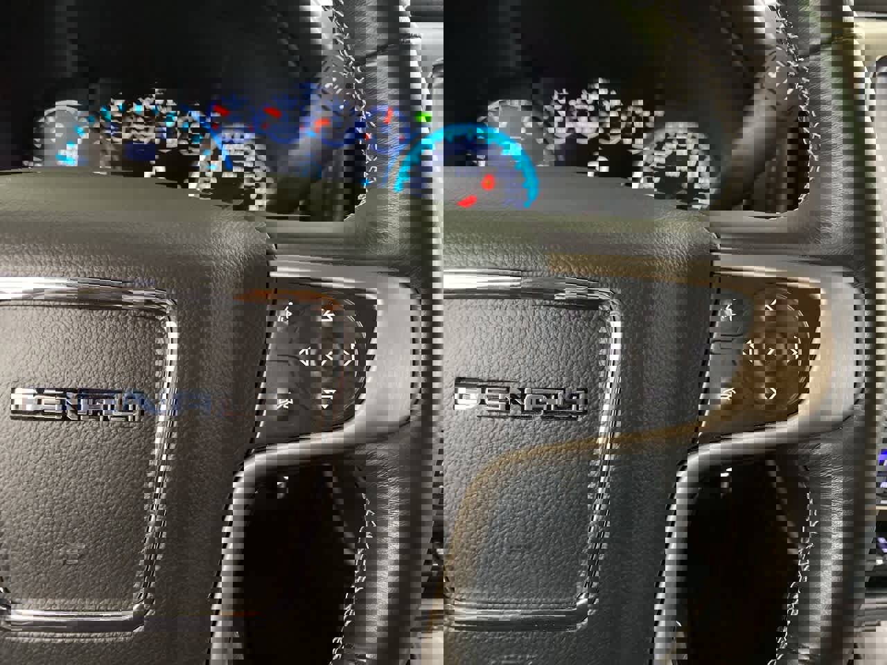 Used 2017 GMC Sierra 2500 Denali w/ Duramax Plus Package image 21